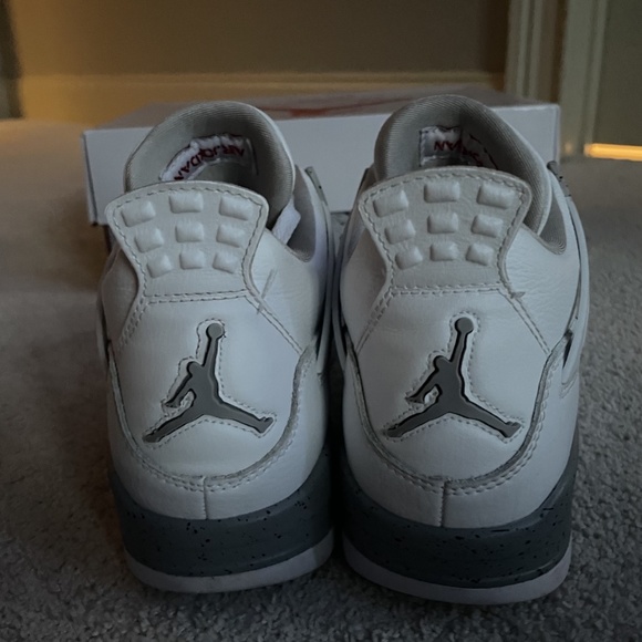 Jordan 4 Oreo main image 2